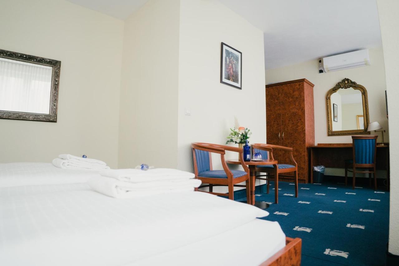 Altstadt Hotel St. Georg Dusseldorf Luaran gambar
